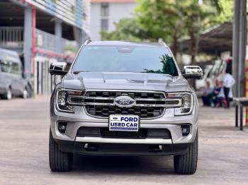 FORD EVEREST 2.0L TITANIUM NHẬP KHẨU 2025 LƯỚT 2 VẠN