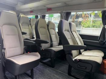 FORD TRANSIT PREMIUM 18C SẢN XUẤT 2025 18.000KM1789202696196_1921776930109827517_g6942579171103842382_89d13f7f1320d739f3a029ccf6677c42
