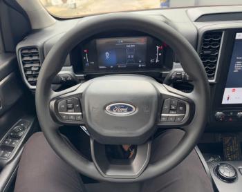 FORD RANGER XLS SỐ TỰ ĐỘNG 2 CẦU MÀU ĐỎ CAM 20241789642814875_1921776930109827517_g6942579171103842382_c6b88e53bd2372dce3adba8106411f23