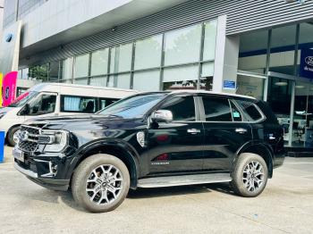 FORD EVEREST 2.0L TITANIUM 1 CẦU SẢN XUẤT NHẬP KHẨU 2024everest-2024-cu (13)