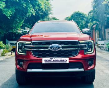 FORD EVEREST 2.0L TITANIUM 2 CẦU SỐ TỰ ĐỘNG NHẬP KHẨU 2023