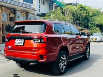 FORD EVEREST 2.0L TITANIUM 2 CẦU SỐ TỰ ĐỘNG NHẬP KHẨU 2023everest-luot (2)