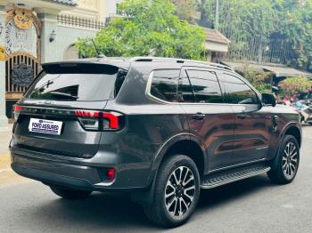 FORD EVEREST PLATINUM NHẬP KHẨU 2024z6908730651798_6753dc947fc61204307a19004b5b3d63