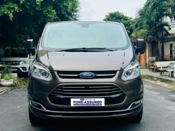 FORD TOURNEO TITANIUM SẢN XUẤT 2019