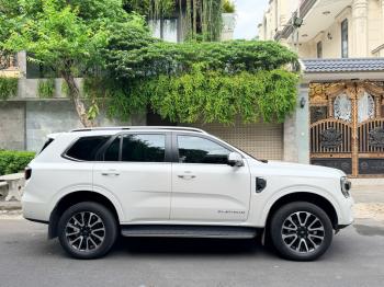 FORD EVEREST PLATINUM NHẬP KHẨU 2024 LƯỚT 16.000KMz7367448801015_b8de12879bb83b5d8aa1f5cd109f1a77