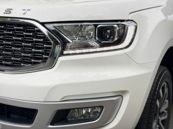 FORD EVEREST 2.0L TITANIUM MÀU TRẮNG NHẬP KHẨU 2021z7416595976882_16127147bc70f6b832ec55f2cc642960