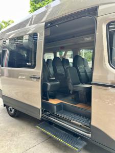 FORD TRANSIT PREMIUM 16 CHỖ SẢN XUẤT 2024 LƯỚT 26.000KMz7558498307678_e0ae3b9b115e23e96cef6a91f189bcf8