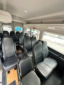 FORD TRANSIT PREMIUM 16 CHỖ SẢN XUẤT 2024 LƯỚT 26.000KMz7558498329483_057c2951b9d05870a6e4db43ad87992d