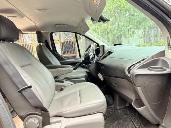 FORD TOURNEO TITANIUM 7 CHỖ SẢN XUẤT 2019z7569596133105_bd372c7acb7fb8ec4d16dd27af1ddd6f