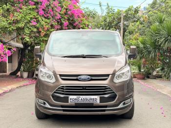 FORD TOURNEO TITANIUM 7 CHỖ SẢN XUẤT 2019