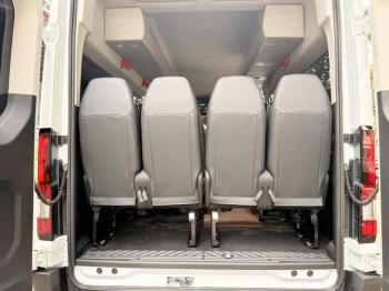 FORD TRANSIT PREMIUM 18 CHỖ SIÊU LƯỚT 6.200KM 2025z7588466989452_5d90588ff17f3a93d859be097716d9d6