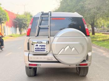 FORD EVEREST 2.5L LIMITED SỐ TỰ ĐỘNG CHẠY 9 VẠN SẢN XUẤT 2015z7629867599004_de44166e06cdd6a63884f4be041e6698