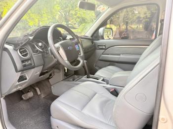 FORD EVEREST 2.5L LIMITED SỐ TỰ ĐỘNG CHẠY 9 VẠN SẢN XUẤT 2015z7629867800884_b2e7fd7590f8343b39a0273fd4bc27d1