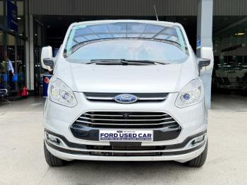 TOURNEO TITANIUM NGÃ HÀNG GHẾ 2 SẢN XUẤT 2019 LƯỚT 5 VẠN