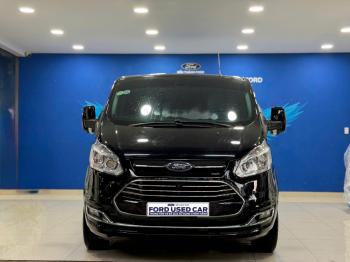 FORD TOURNEO TITANIUM LÊN GHẾ NAPPA 2019