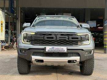 FORD RAPTOR NHẬP KHẨU 2025 MÀU XÁM LƯỚT 2 VẠN