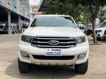 FORD EVEREST TITANIUM 1 CẦU SỐ TỰ ĐỘNG NHẬP KHẨU 2020 MÀU TRẮNG